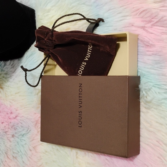 FIRM!! RARE! Auth Louis Vuitton Rose Velour Resin Goldtone Lock Heart Necklace - Picture 16 of 16